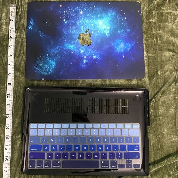 Galaxy MacBook Hardcover Case Cover And Ombré Keyboard Cover - Picture 1 of 2
